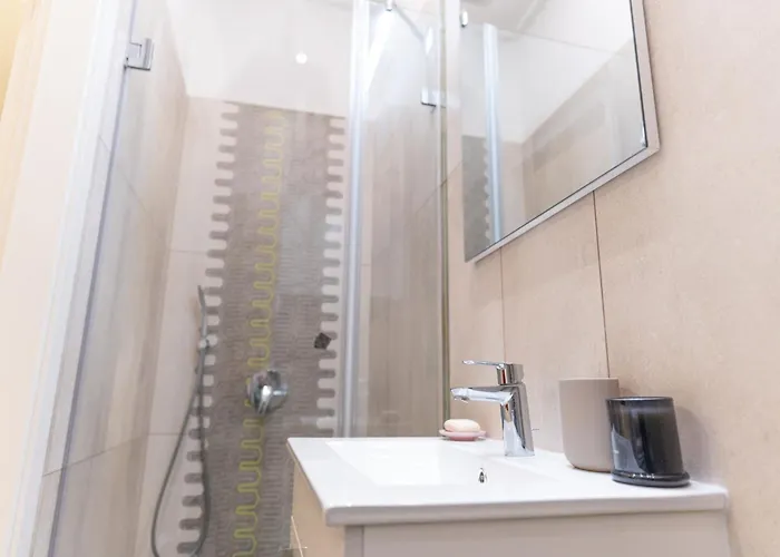 Global Living - Kertesz Haven Hideaway